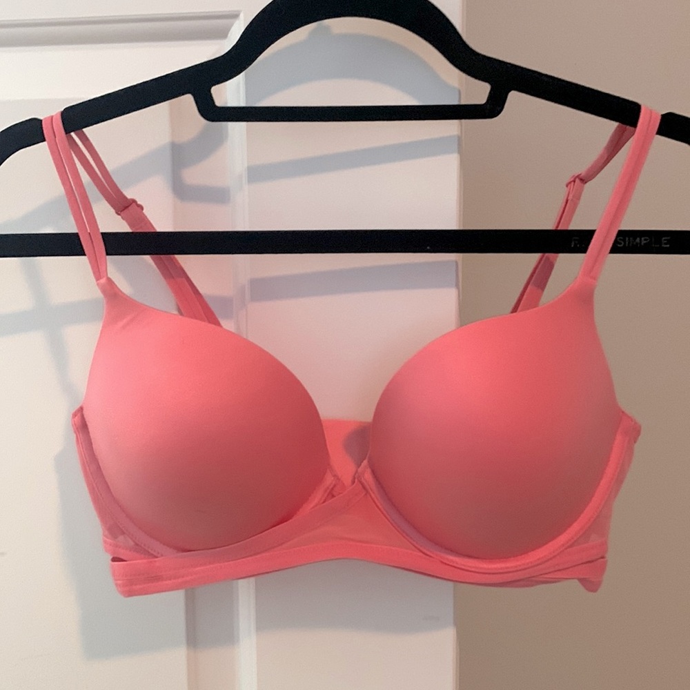 Victoria’s Secret Very Sexy Push Up Bra - WILL BUNDLE!!